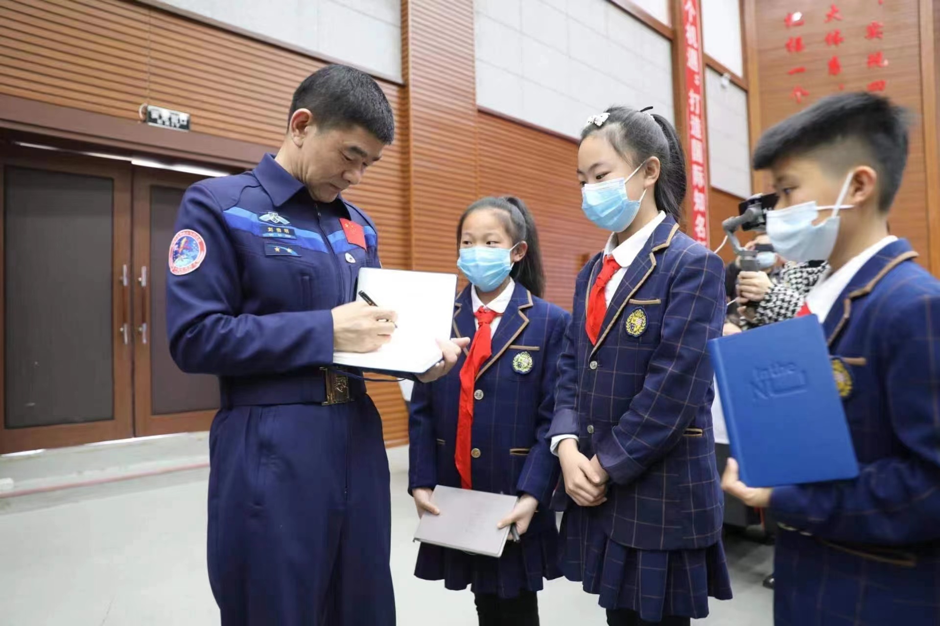 刘伯明.jpg 刘伯明.jpg